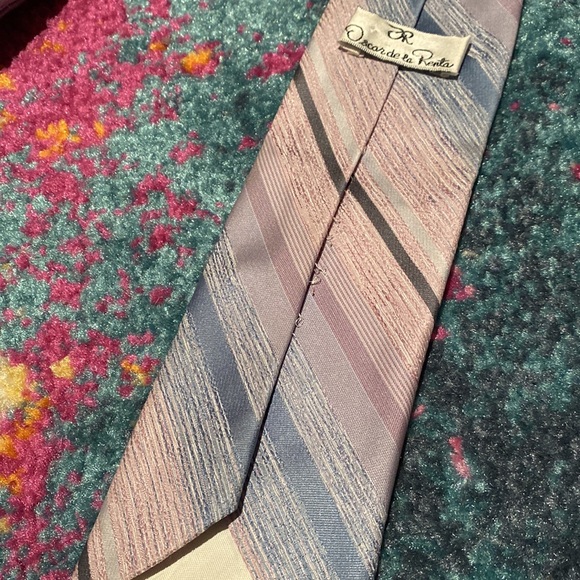 Oscar de la Renta Pastel Pink Baby Blue Striped Tie - Picture 7 of 7